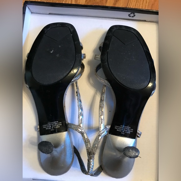 Bandolino silver strappy sling backs - Picture 4 of 4